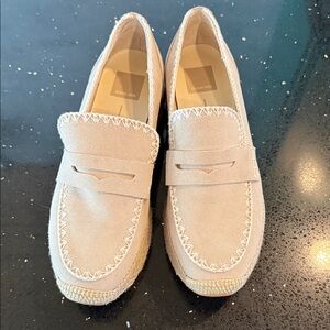 Dolce Vita Women’s Cream Slip-On Loafers